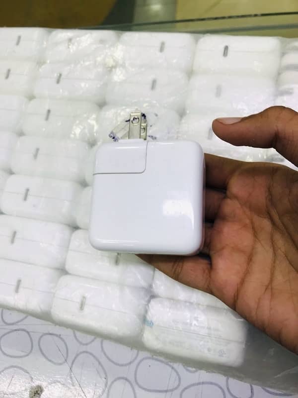 Apple 30w Orignal charger used 0