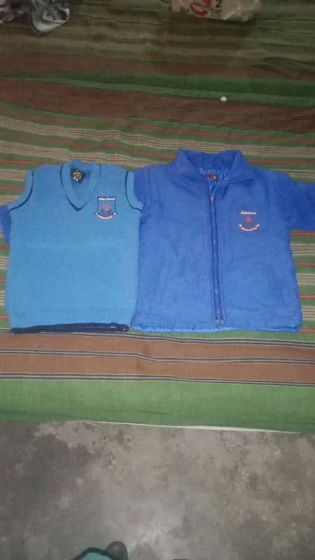 Allied school uper and sweater 0