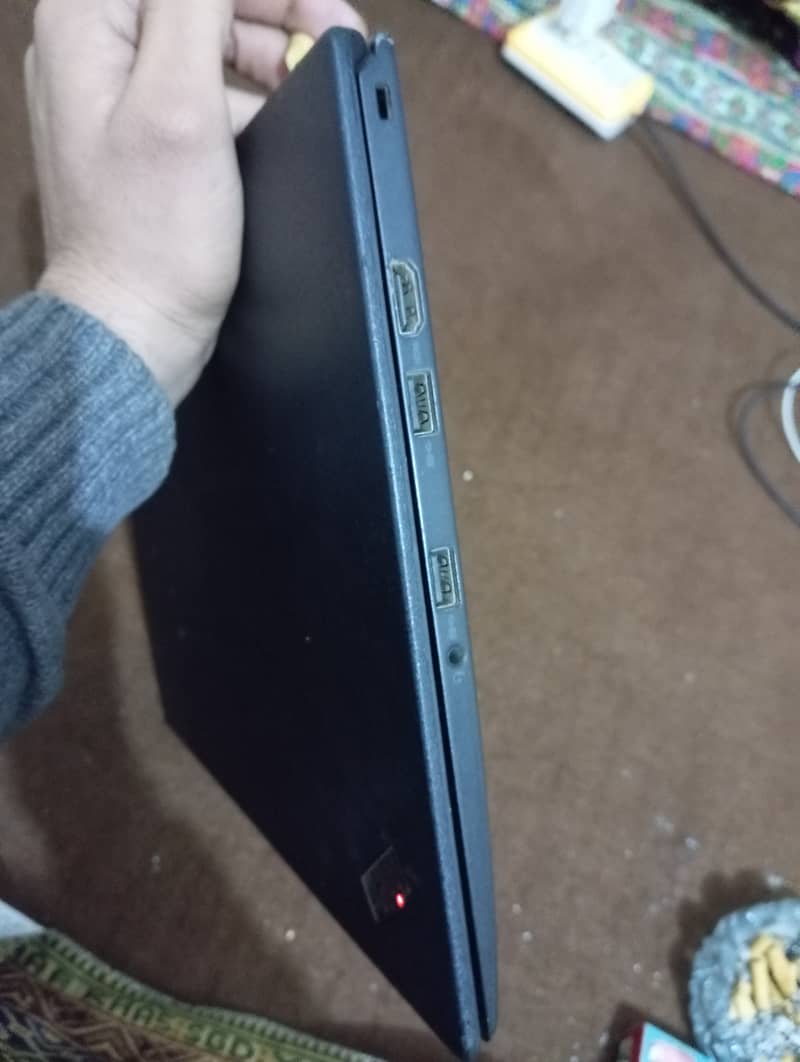 Lenovo X1 Carbon 5