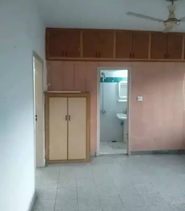 G-11/4 PHA C-Type 3rd Floor Flat For Rent 2