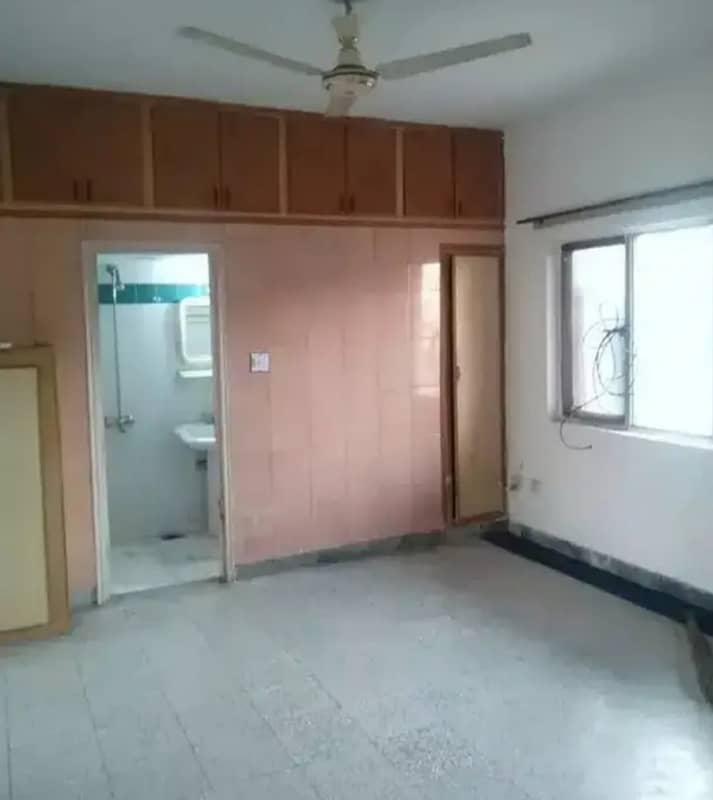 G-11/4 PHA C-Type 3rd Floor Flat For Rent 3