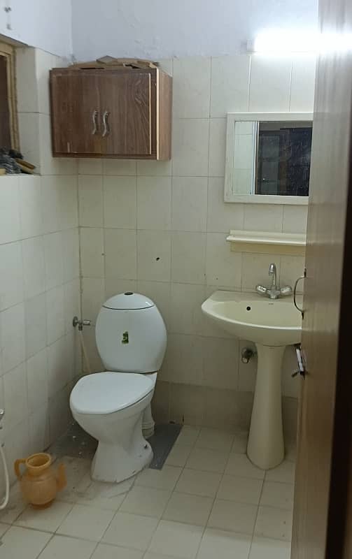 G-11/4 FGEHA D-Type 2nd Floor Flat For Rent 8