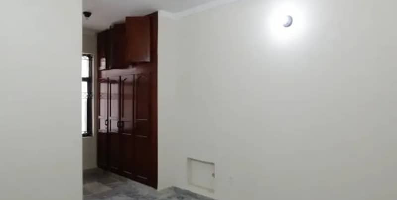 G-11/3 Size 30 60 Renovated Double Story House For Sale 13