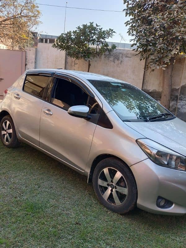 Toyota Vitz 2012 4