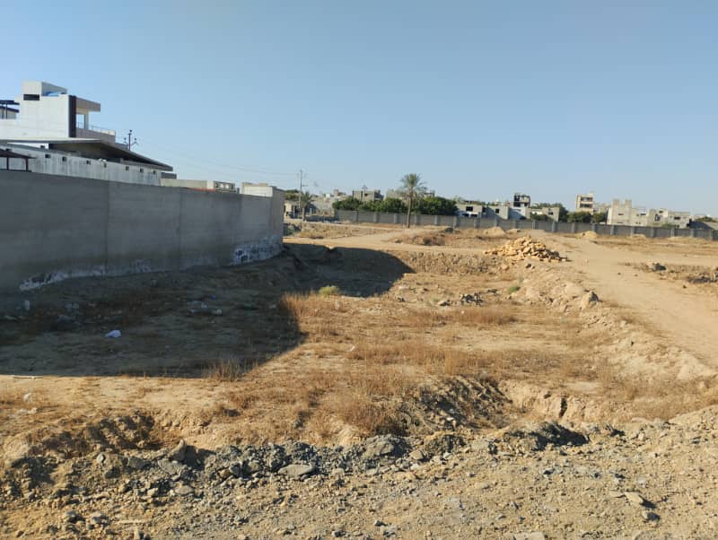 120 Sy plot for sale near Gulshan e Maymar 7