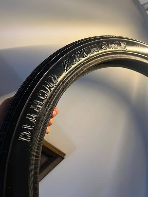 Front Honda 125 Tyre For Sale 4