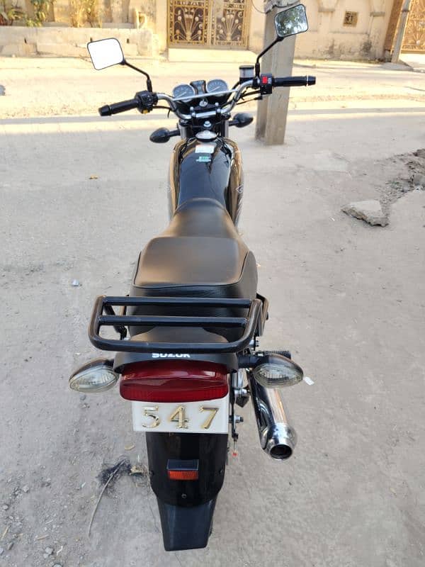 Suzuki GS 150 se 7