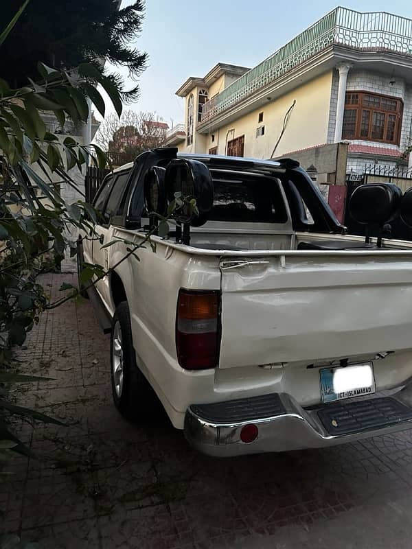 Mitsubishi L200 1990 3