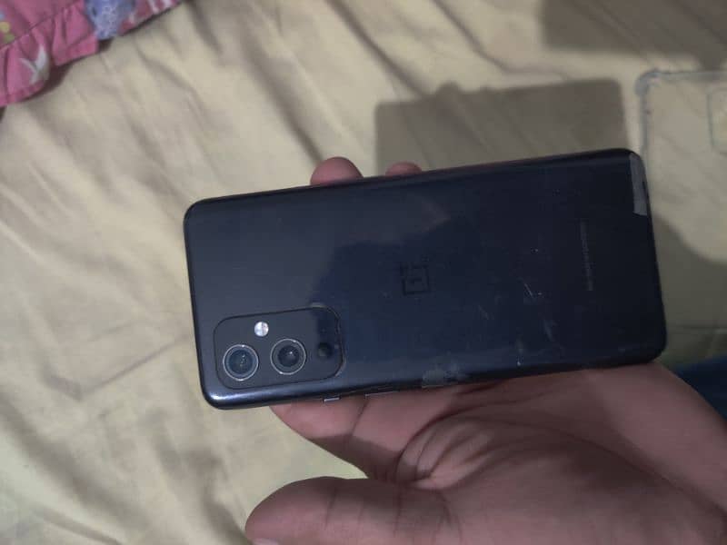 oneplus 9 non pta screen par line h baki all ok 2