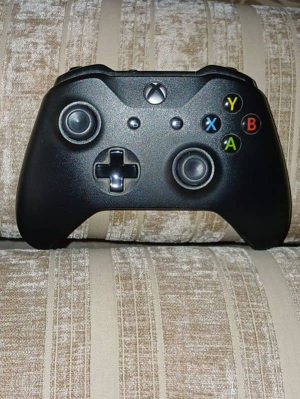 Xbox One S Controller 0