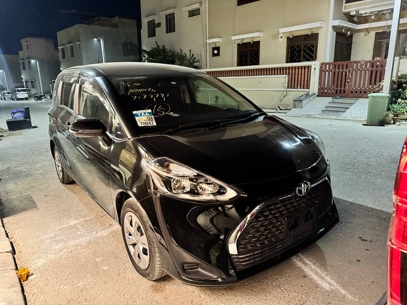 Toyota Sienta 2019 freshcleared from japan better then yaris aqua note 0