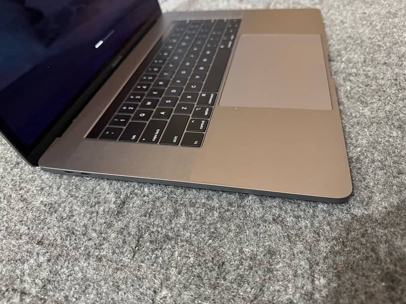 MacBook Pro 2019 | Core i9 processor | 32/512 5