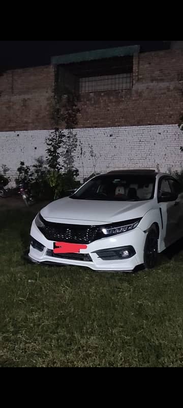 Honda Civic Oriel 2018 4