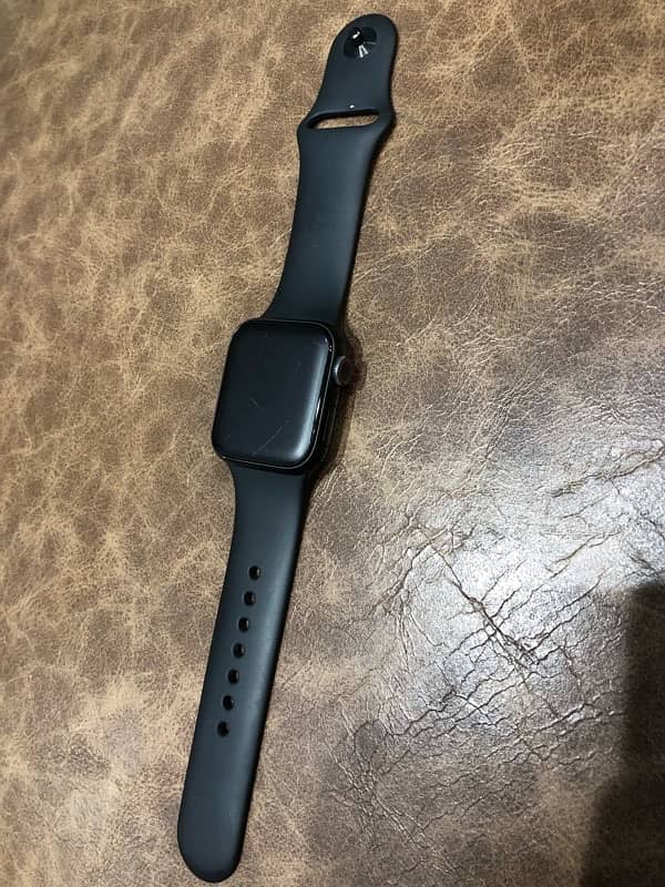 Apple watch Series 6 / 40 mm GPS Version 8