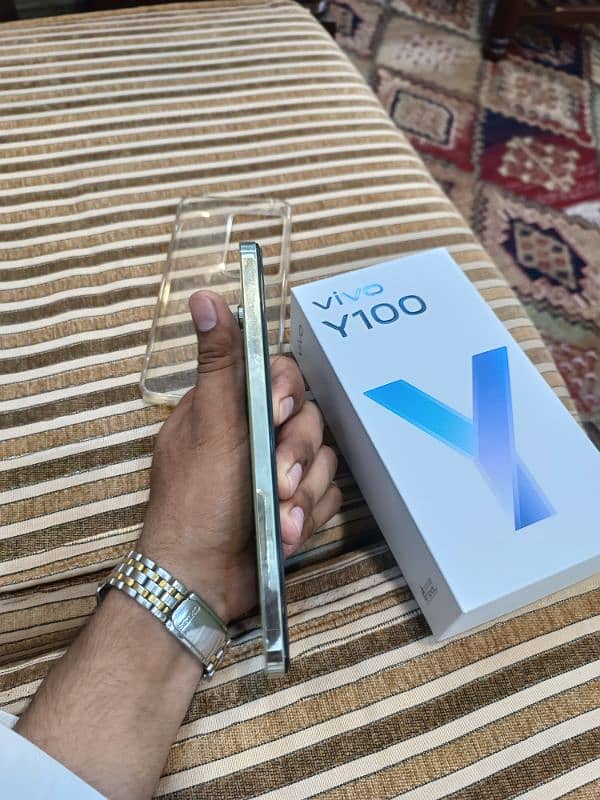 vivo y 100 daba charger Sath 4