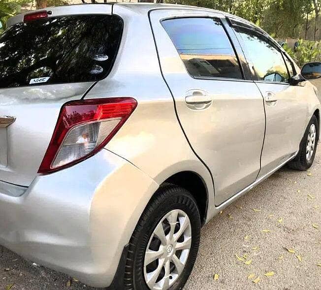 Toyota Vitz 2012 5