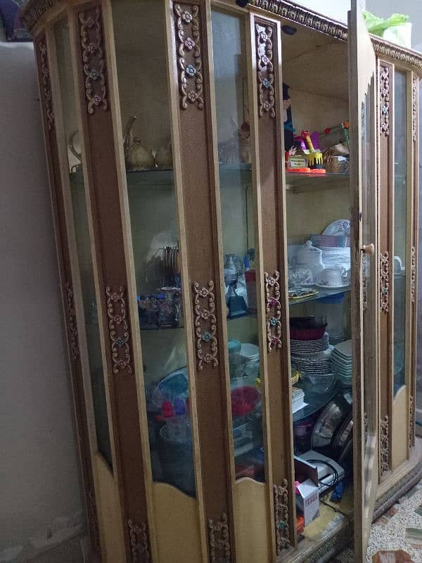 WARDROBES AND DIVIDER 9