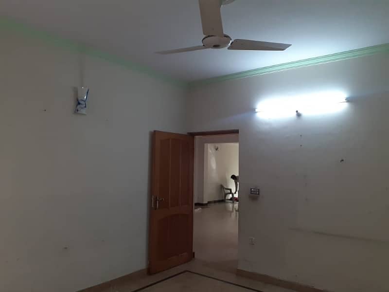 7.5 MARLA LOWER PORTION FOR RENT IN JOHAR TOWN LAHORE 3