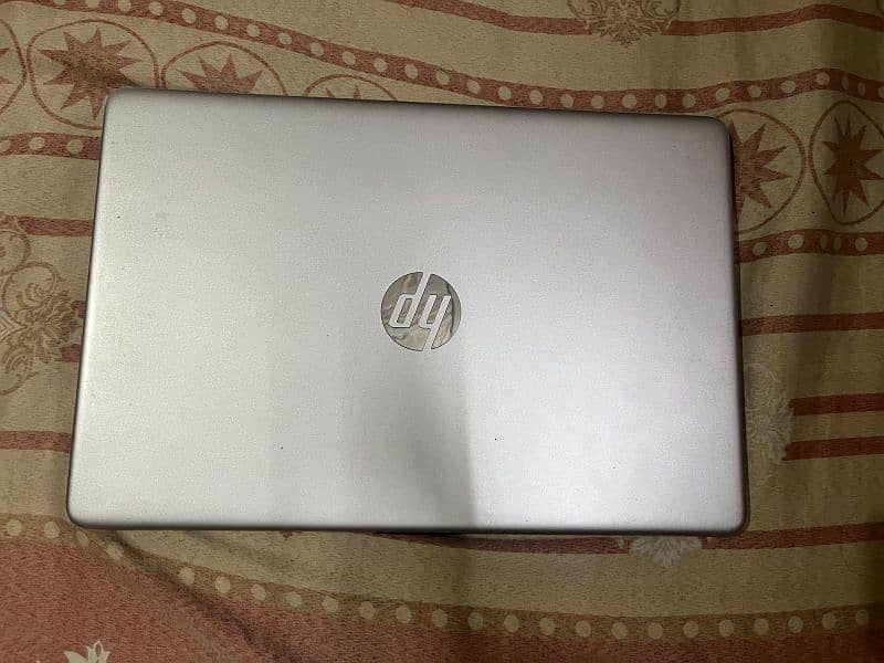 Hp gaming laptop 15 inch 8gb 256 gb | ryzen 5 |equal to i5 11th gen 3