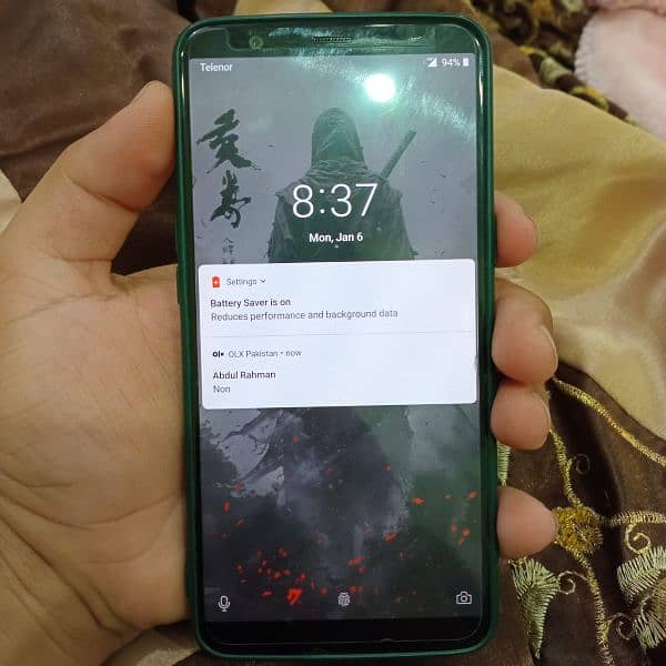 i am selling oneplus 5t 2