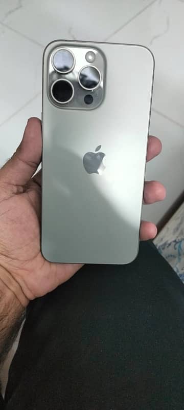 iphone 15 pro max 256 gb PTA approved physical and esim 4