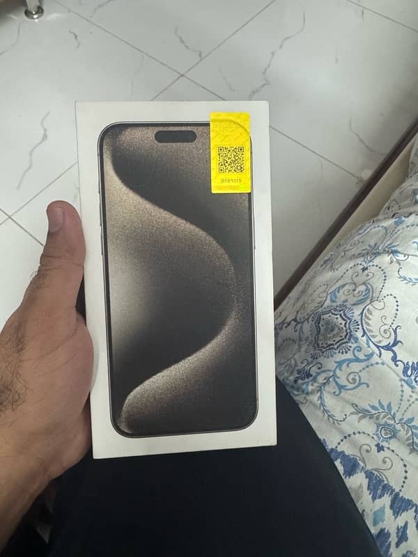 iphone 15 pro max 256 gb PTA approved physical and esim 7