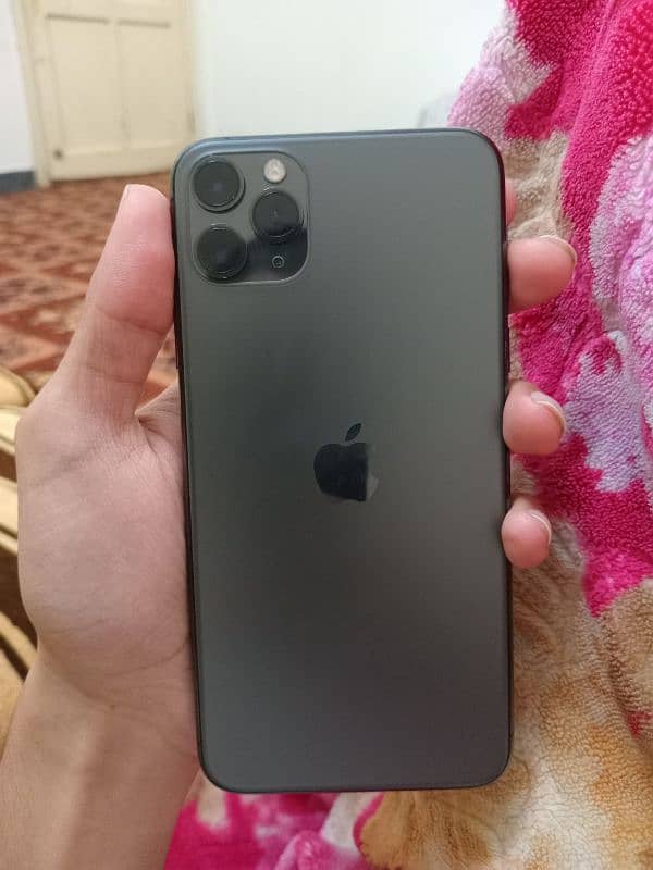 IPHONE 11 PRO MAX 6