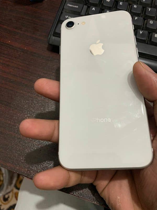 Iphone 8 non PTA 3