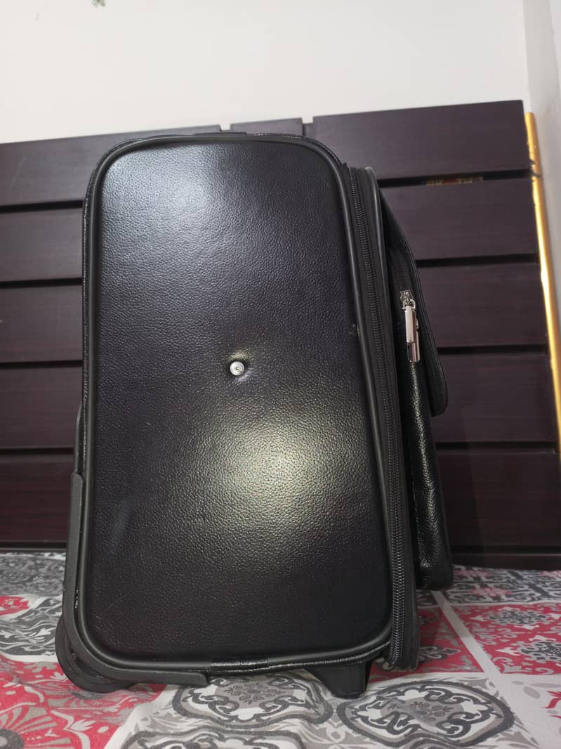 SuitCase Luggage Beg 100% High Qiality Leather New 3