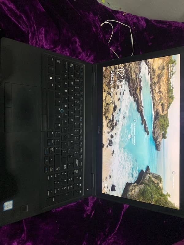 Dell Latitude 5590 i5-7300U Touch screen 1