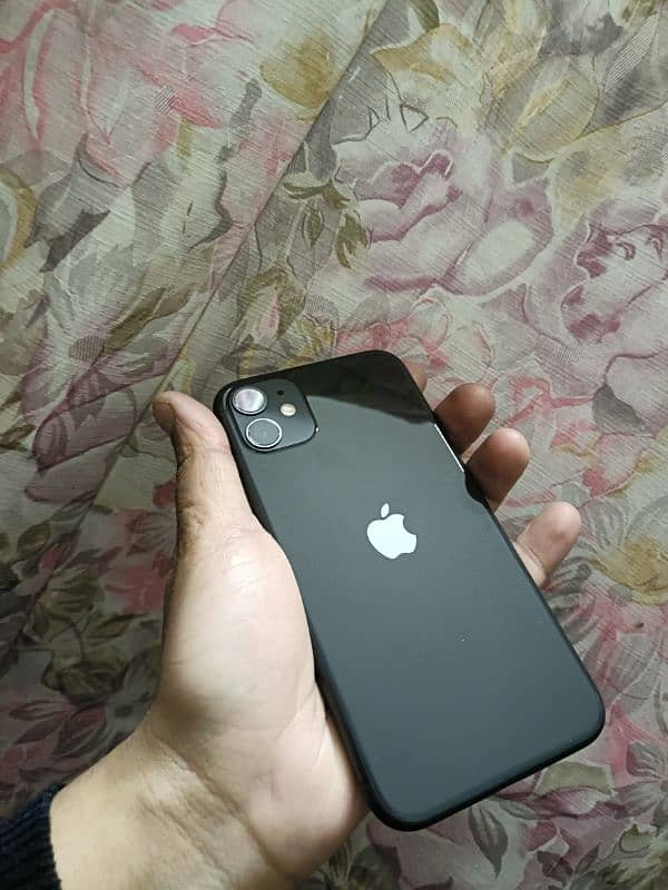 iphone 11 64gb JV NON PTA 6