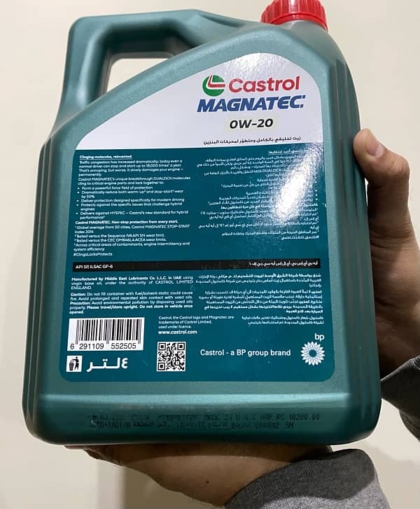 Castrol 0w-20 motor oil 3