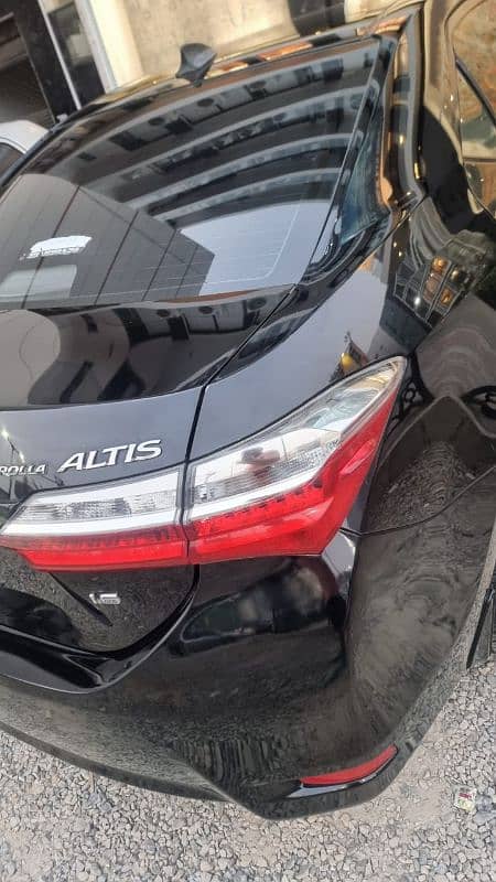 Toyota Corolla Altis 2019 11