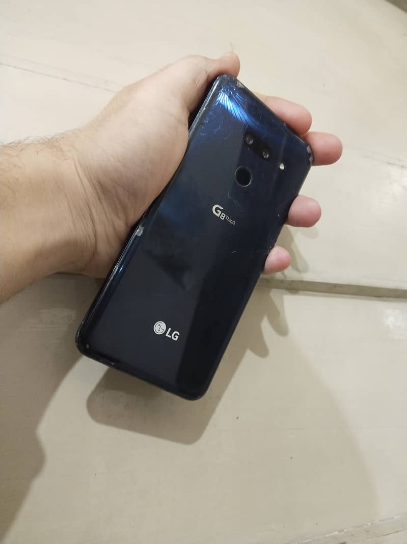 Lg G8 Thinq ( Approved ) 6\128 9