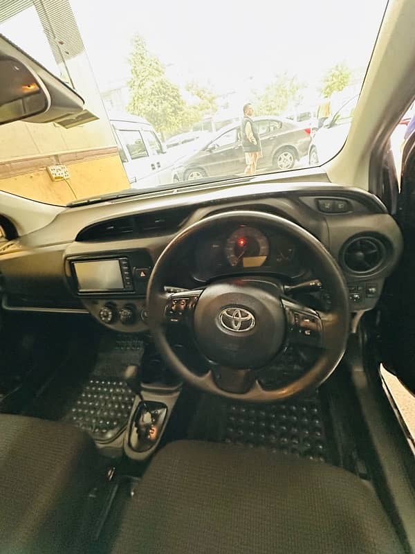 Toyota Vitz 2017 6