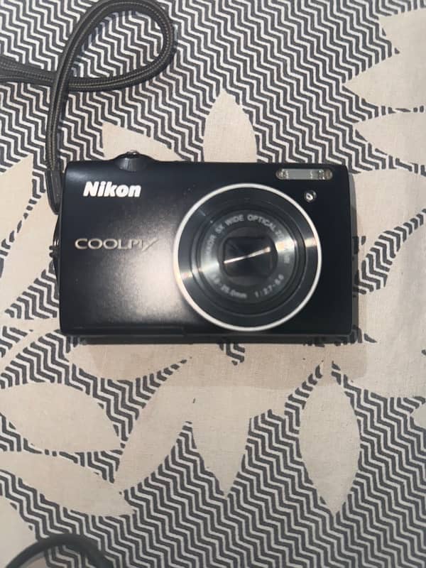 nikon coolpix S5100 in new condition 3