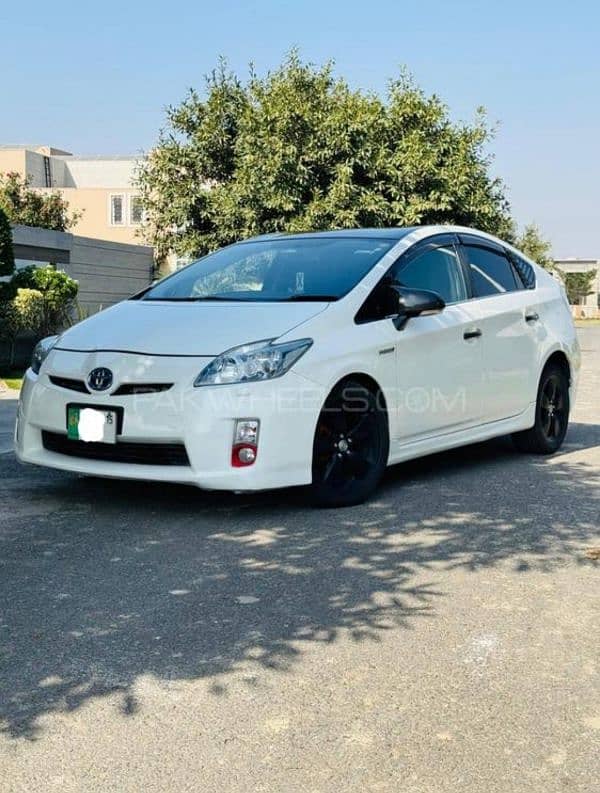 Toyota Prius S-Led 1.8  2011/2015 1