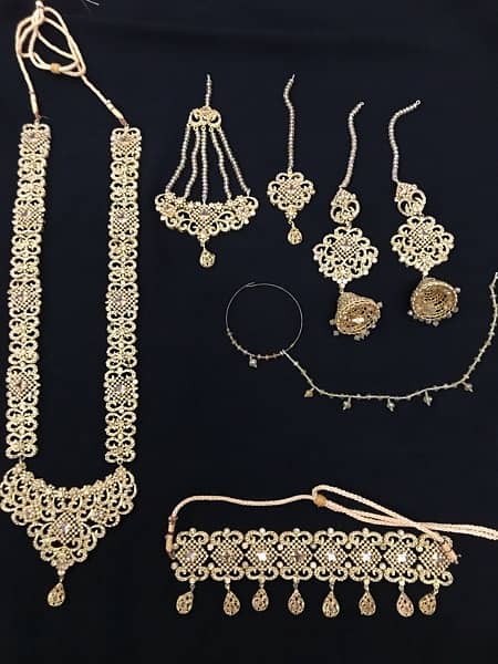 Heavy jewellery set 1