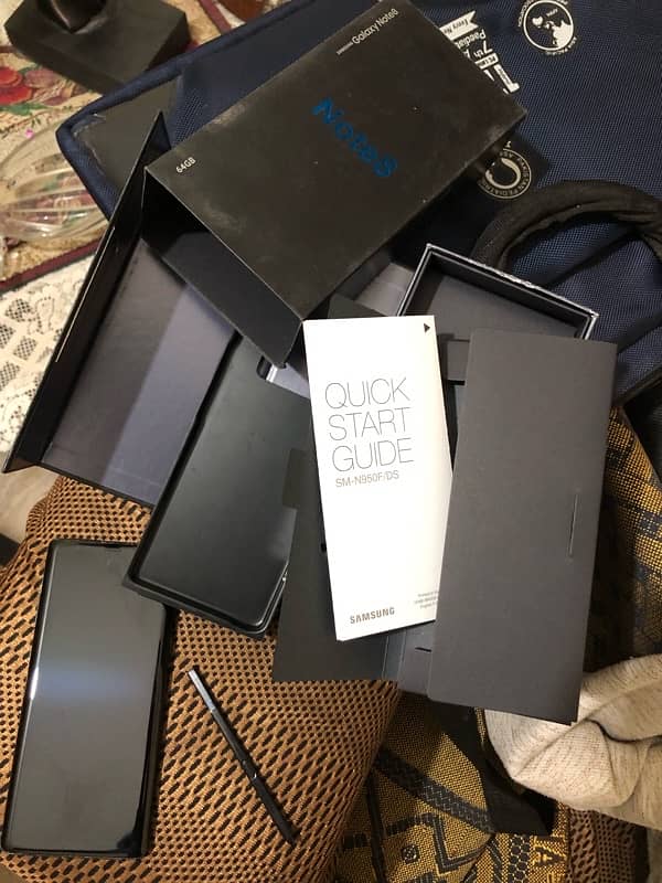 Samsung Galaxy Note 8 with BOX Very Good Condition 5