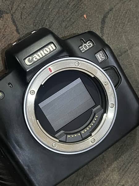 Canon r with rf 35mm 1.8  urgent sale 0