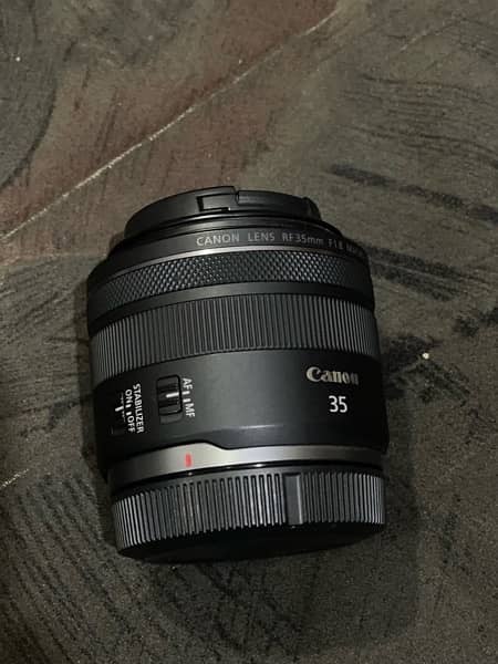 Canon r with rf 35mm 1.8  urgent sale 5