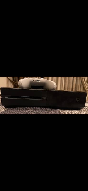 Xbox One with purchased games 0