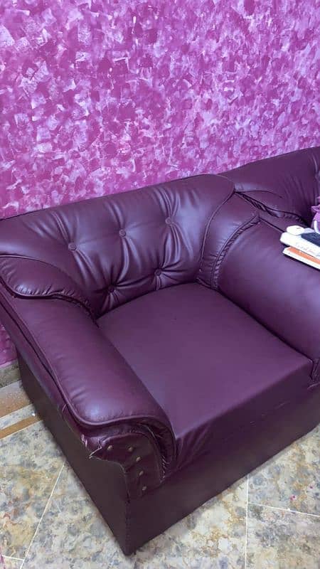 2 Sofas (1 seater) Leather material great condition no deflation 7