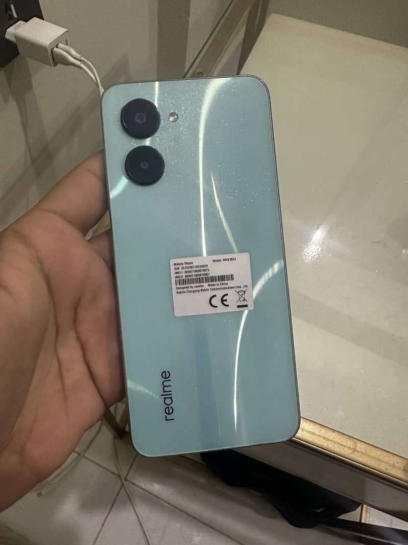 Realme C33 1