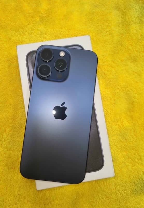 iPhone 15 pro max 256gb with box 2