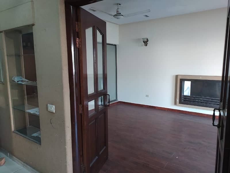 10 Maral Basement House For Sale In DHA Phase 8 Air Avenue Block N 4