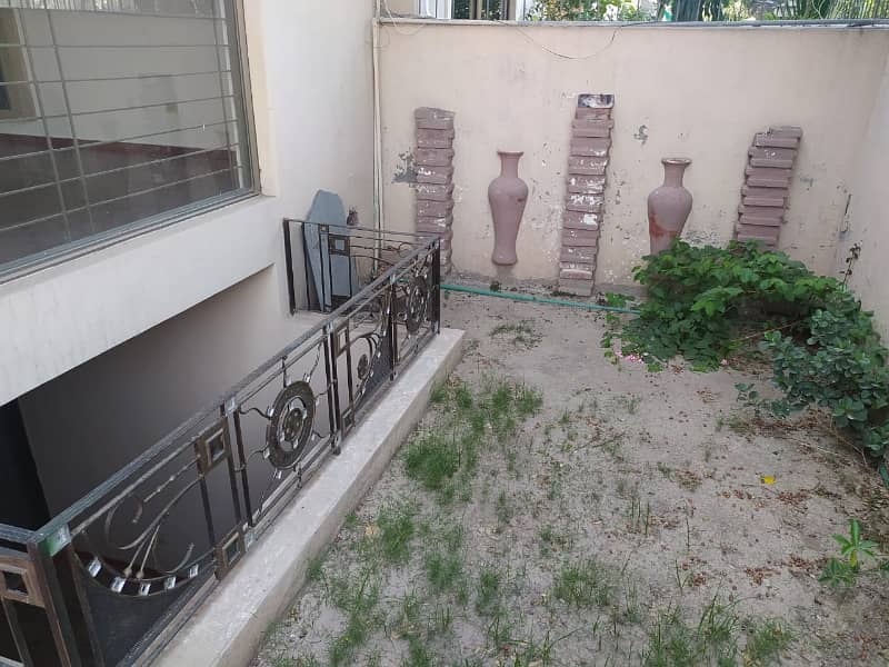 10 Maral Basement House For Sale In DHA Phase 8 Air Avenue Block N 6