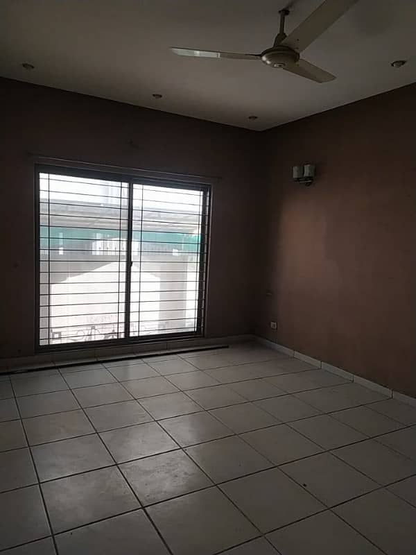 10 Maral Basement House For Sale In DHA Phase 8 Air Avenue Block N 8