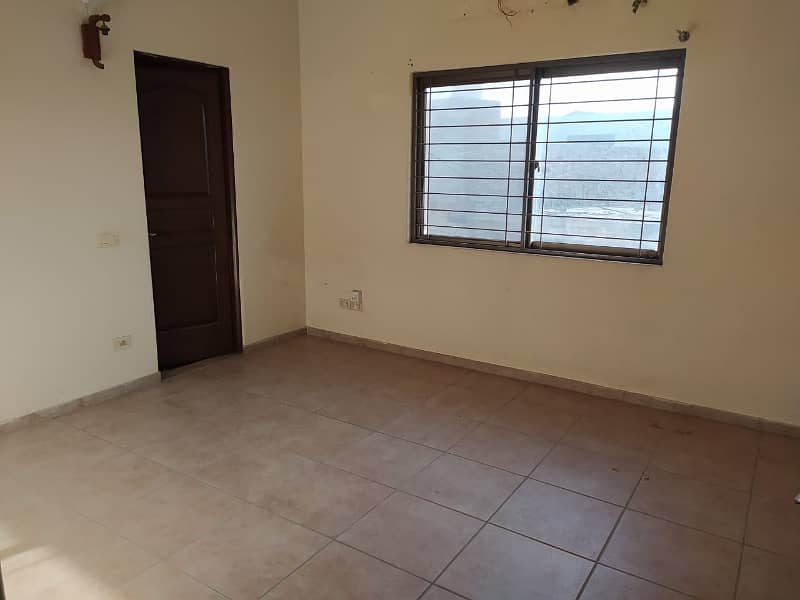 10 Maral Basement House For Sale In DHA Phase 8 Air Avenue Block N 16