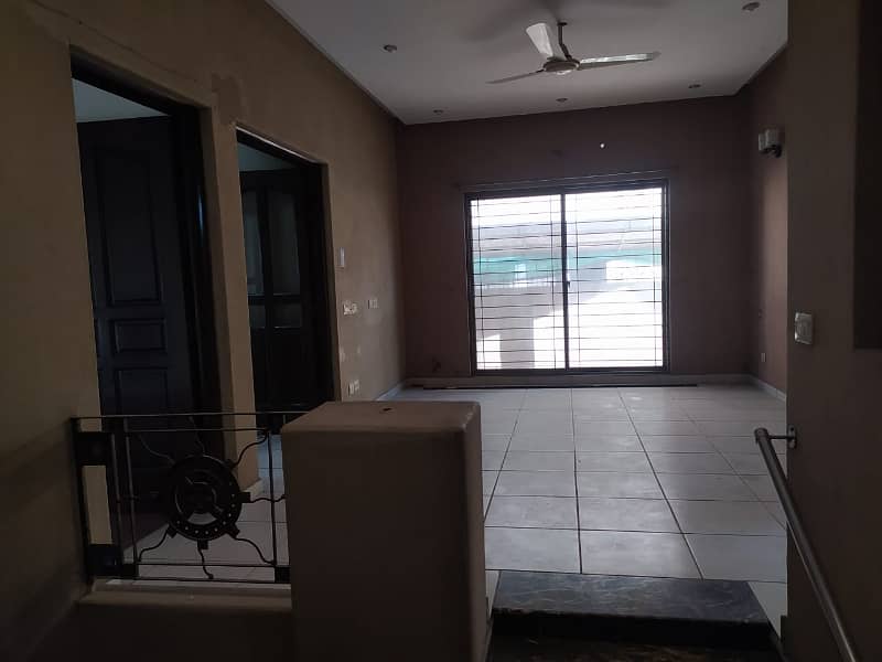 10 Maral Basement House For Sale In DHA Phase 8 Air Avenue Block N 31